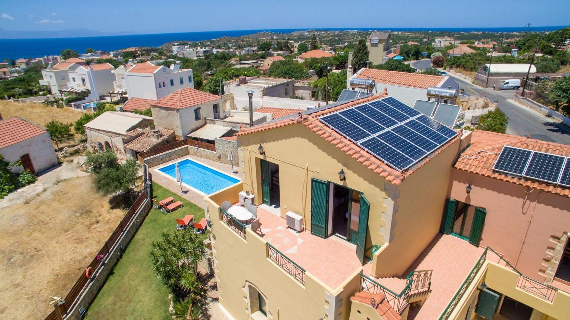 Skandalis Apartments With Pool Chorafakia Exterior photo